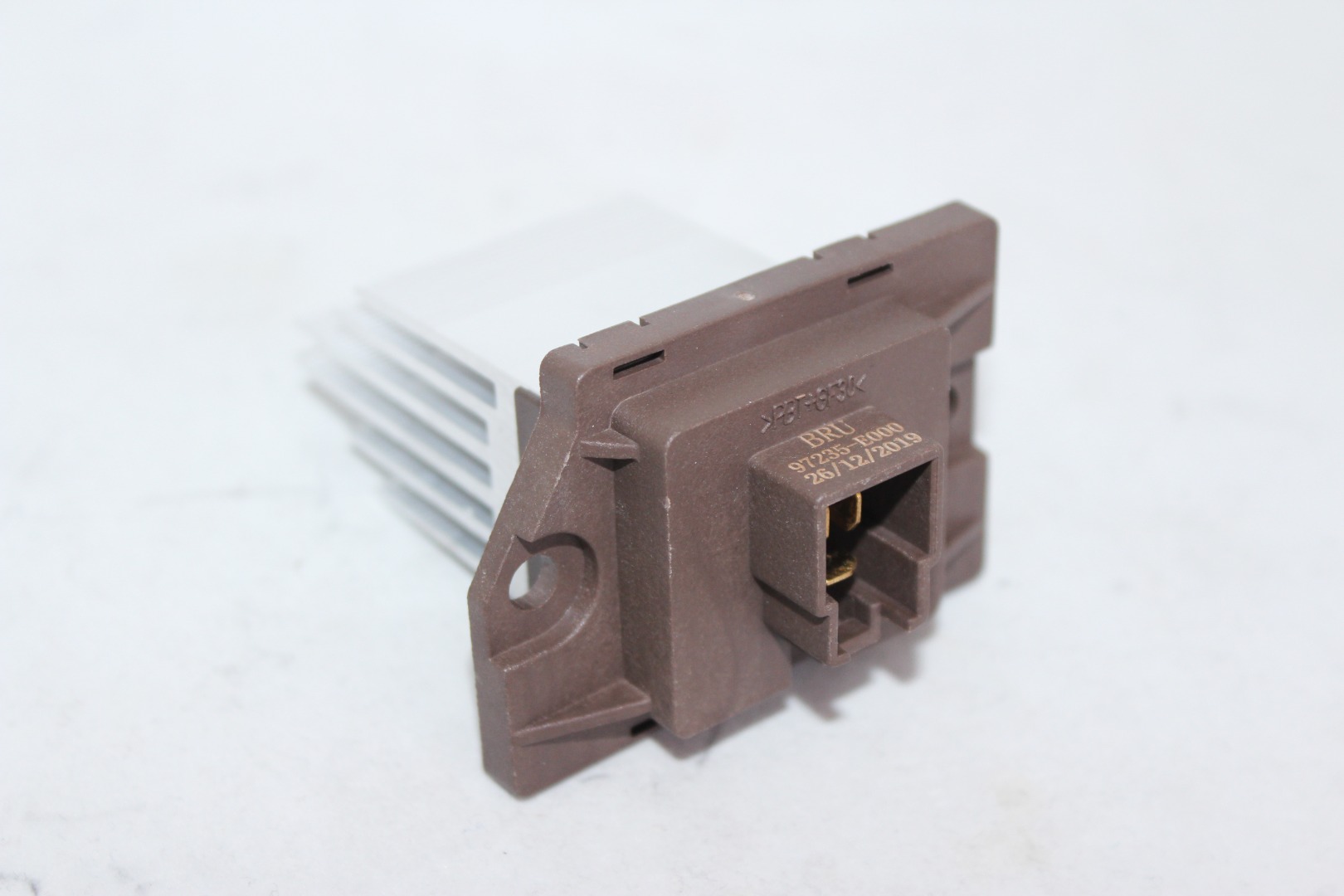 BRU01-105
