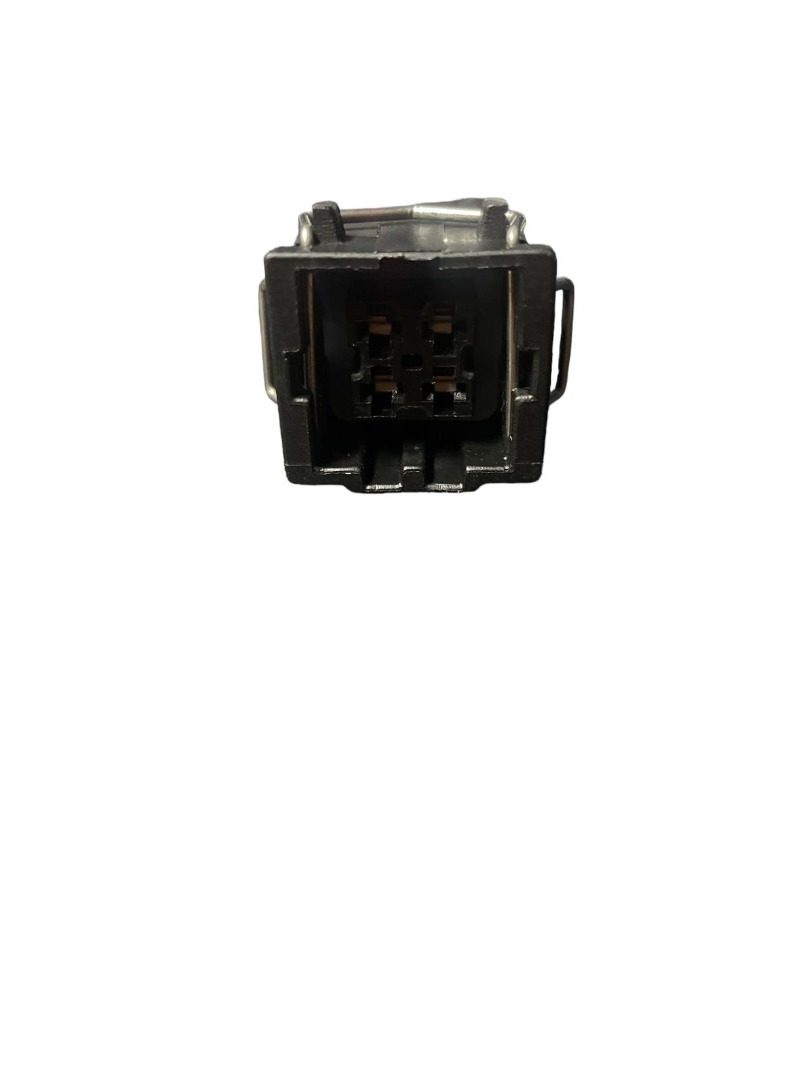 BRU07-04P017