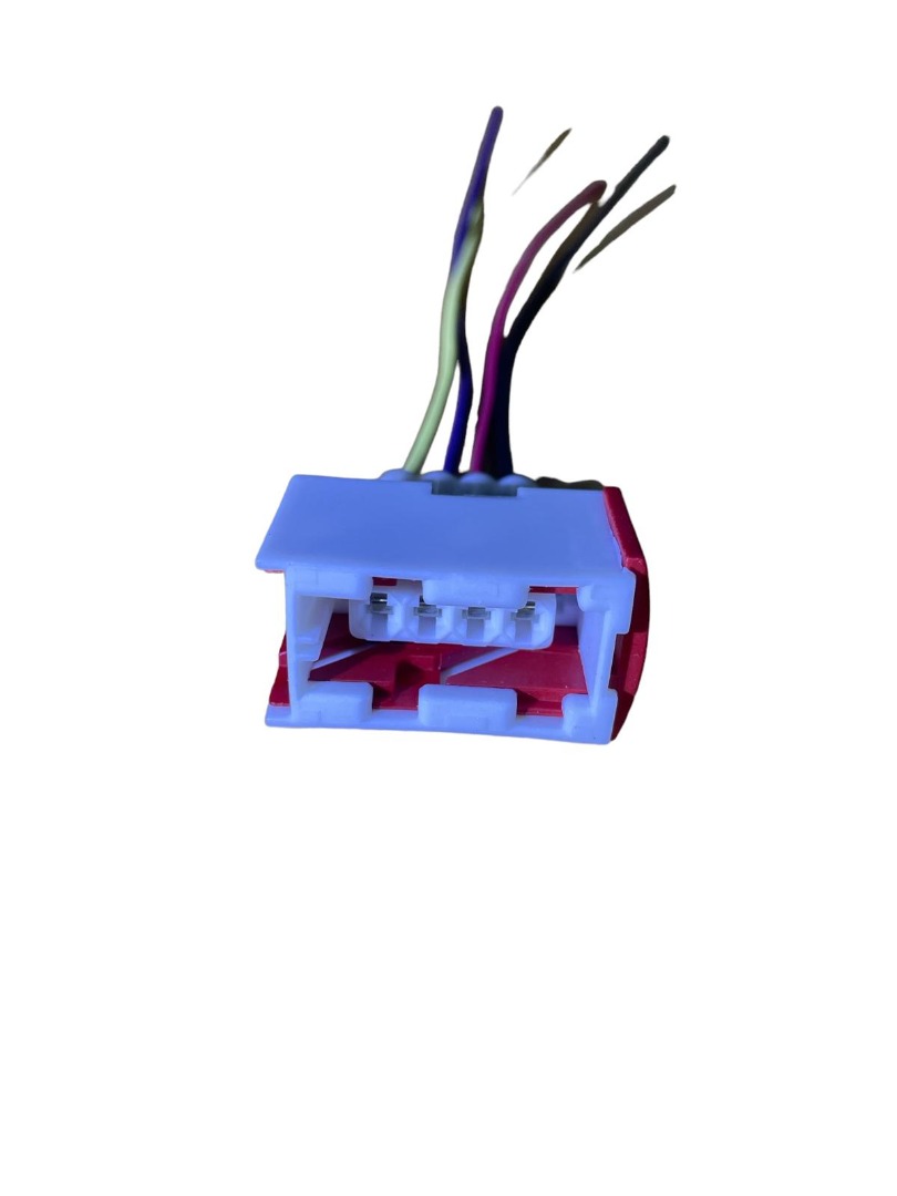 BRU07-04P037