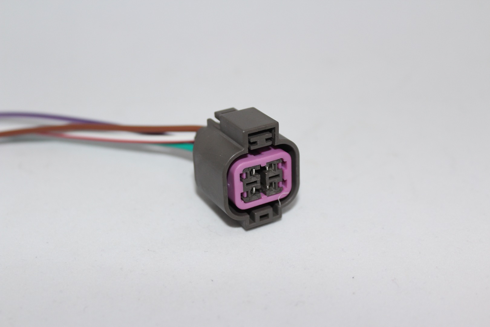 BRU07-04P054
